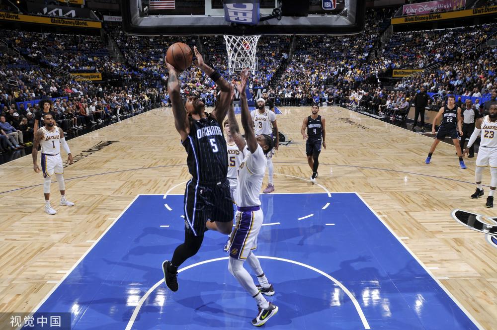 的杰出表现 的杰出表现