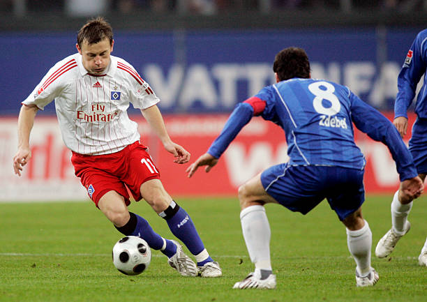 赛场表现与 赛场表现与